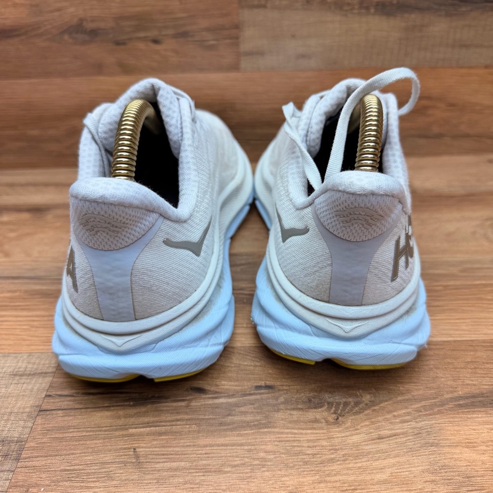 Hoka One Women's size 9 Clifton 9 Nimbus Cloud Ice Water White Running Shoes - Picture 4 of 9